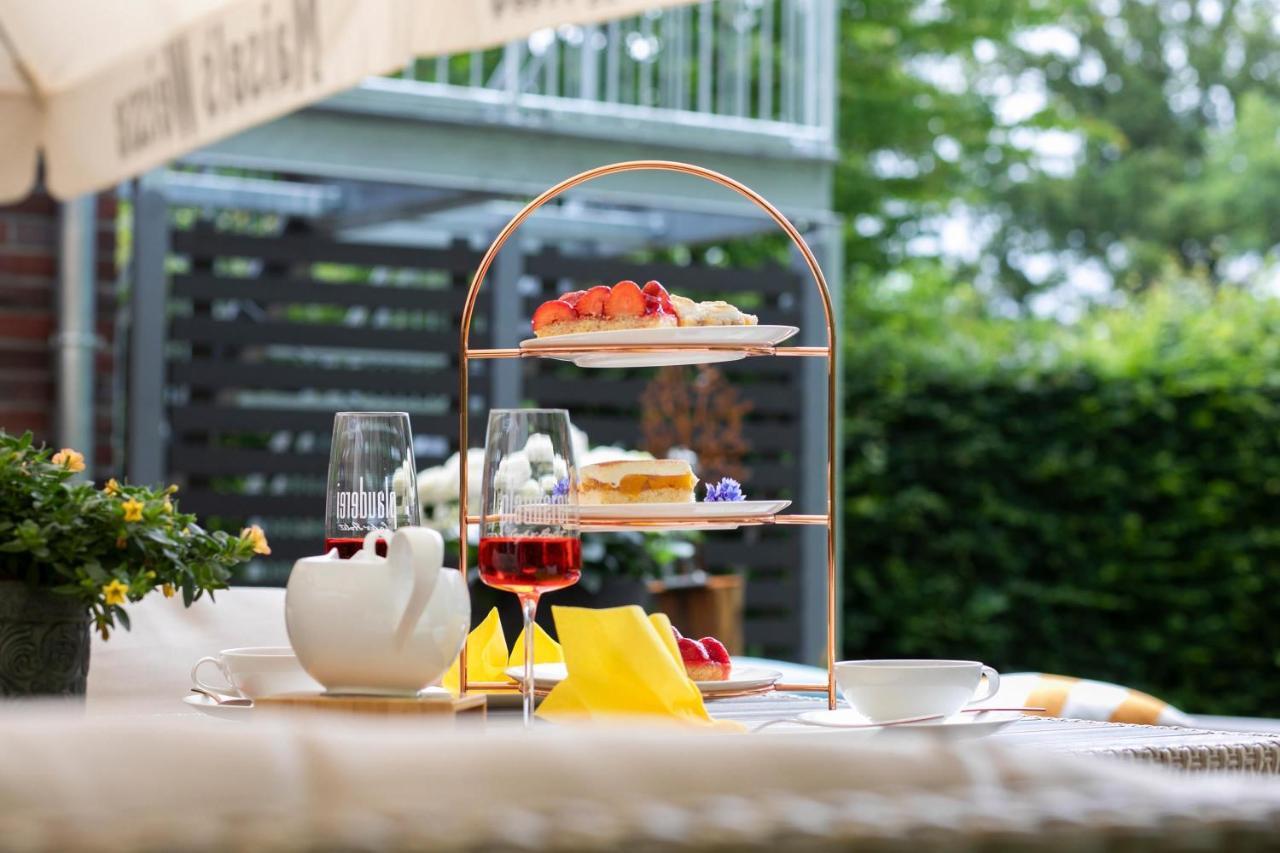Plauderei Cafe Und Hotel Bad Zwischenahn Luaran gambar